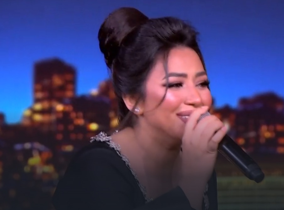 عمرو أديب شاركها الغناء.. رحمة محسن تشعل ستوديو الحكاية في أول ظهور تلفزيوني لها بعد تألقها مؤخرًا