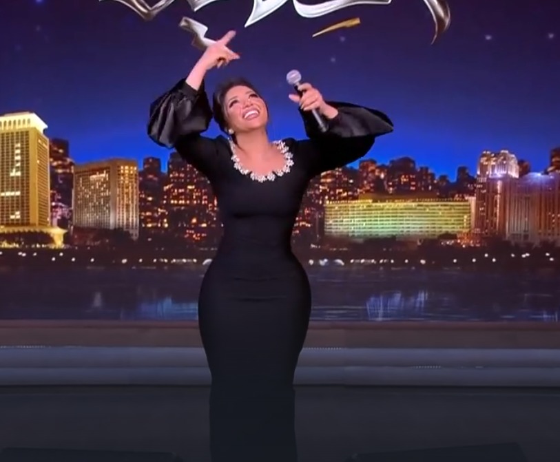عمرو أديب شاركها الغناء.. رحمة محسن تشعل ستوديو الحكاية في أول ظهور تلفزيوني لها بعد تألقها مؤخرًا