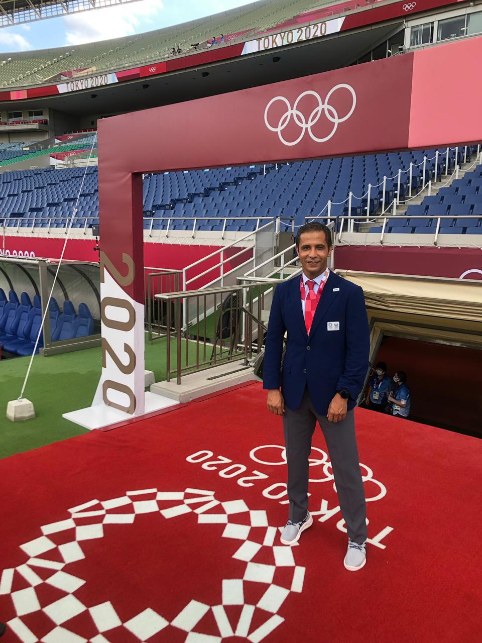 الحكم محمود عاشور