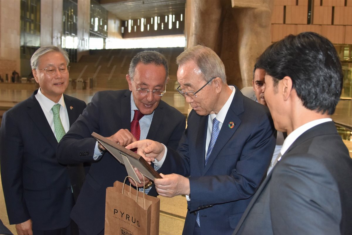 جانب من الزيارة