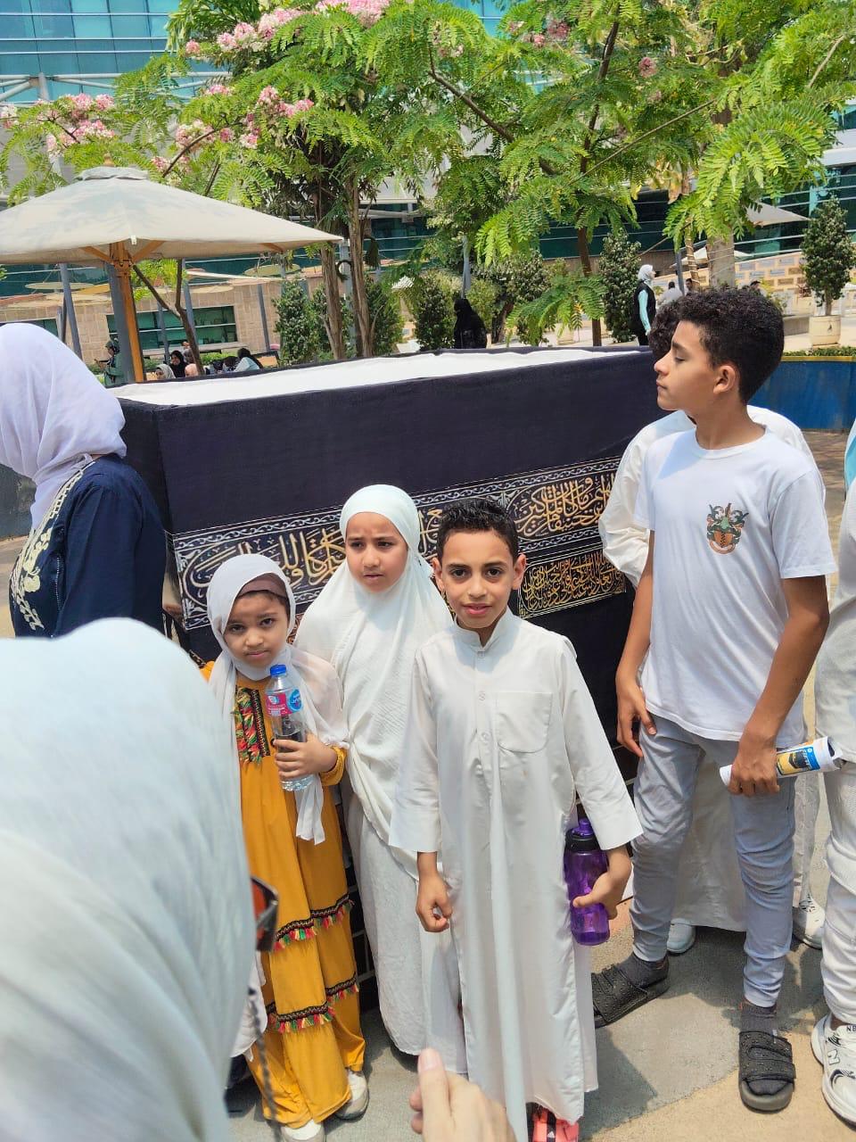 أطفال مسجد مصر يشاركون أطفال 57357 محاكاة مناسك الحج