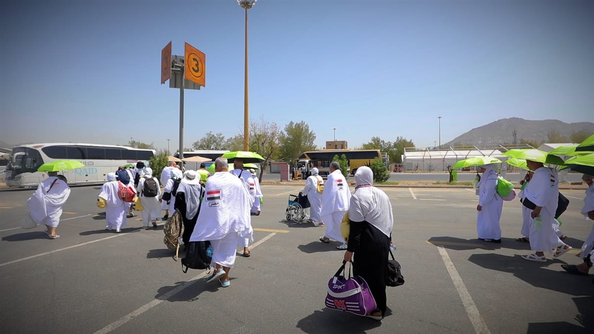 حجاج القرعة الى صعيد عرفات