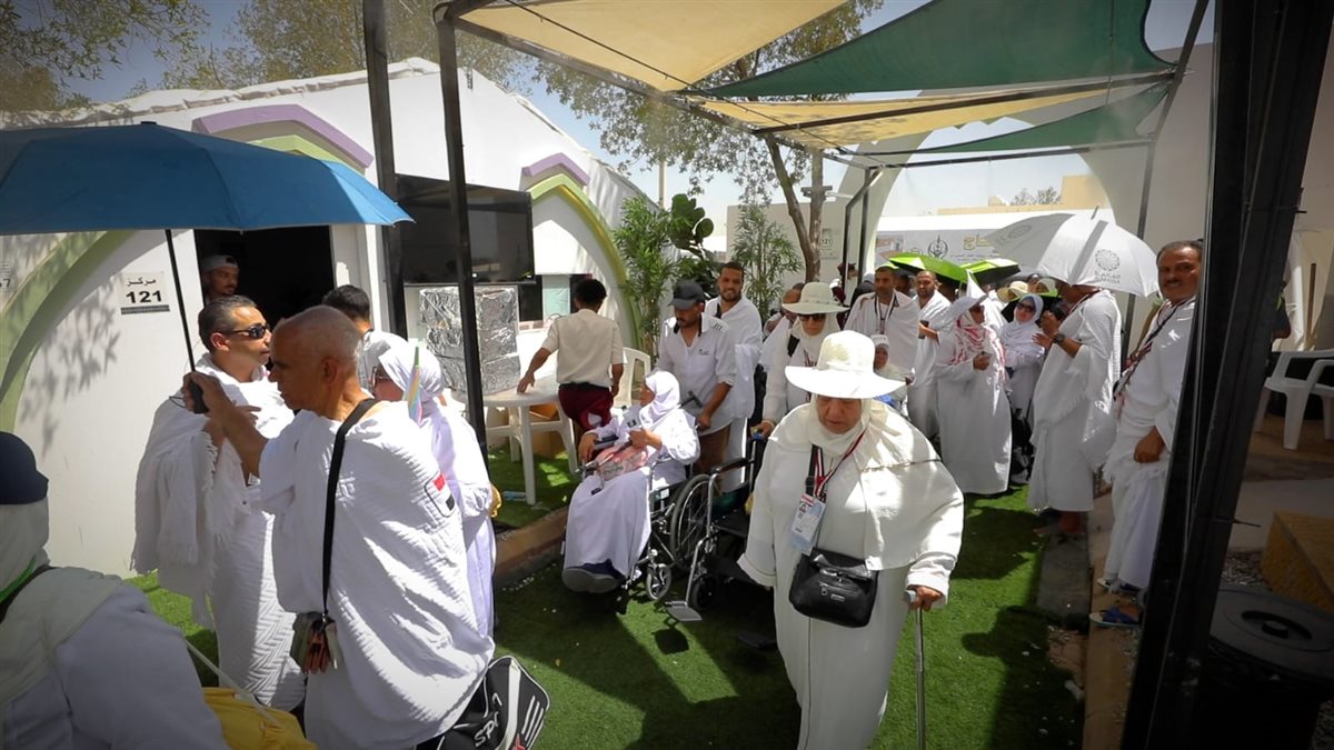 حجاج القرعة الى صعيد عرفات