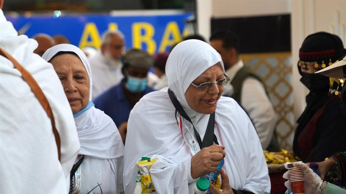 حجاج السياحة لبرنامج 5 نجوم