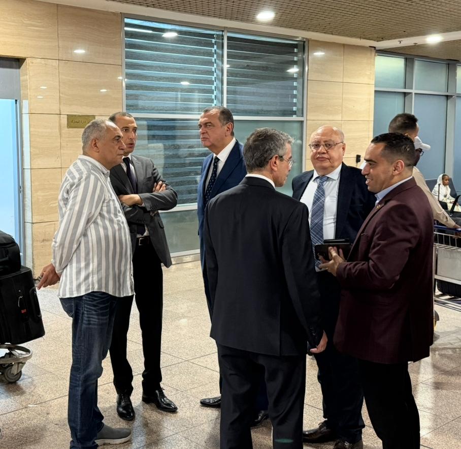 جولة ميدانية لمنظومة العمل الجمركي بمطار القاهرة الدولي