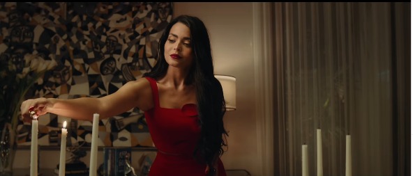 أٍسماء جلال في السلم والثعبان