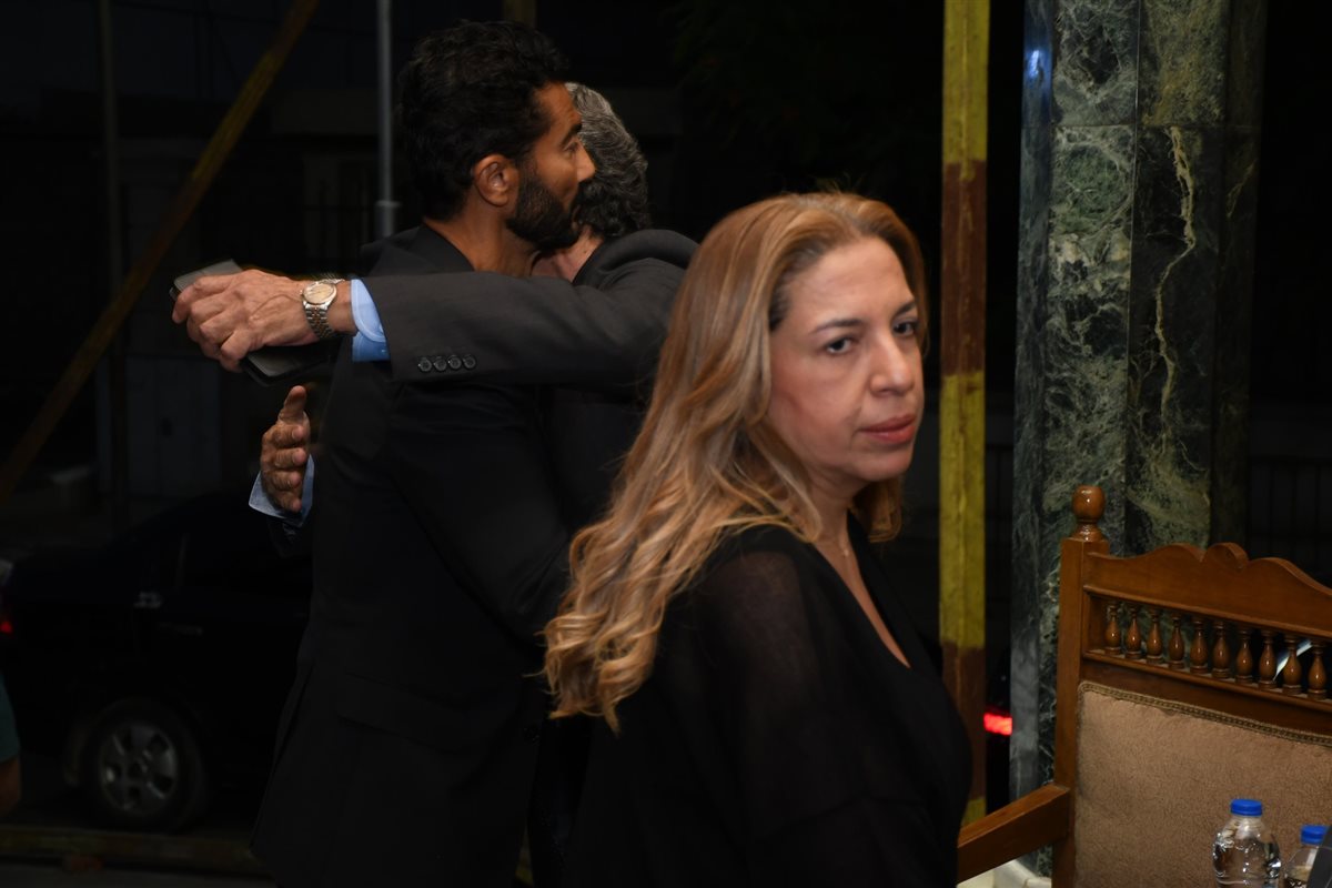 جوم الفن يقدمون واجب العزاء في الفنانة سميحة أيوب بمسجد عمر مكرم