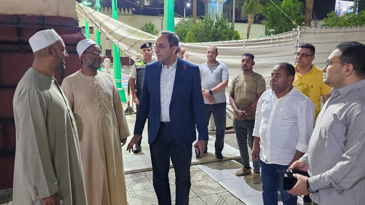 جولة المحافظ