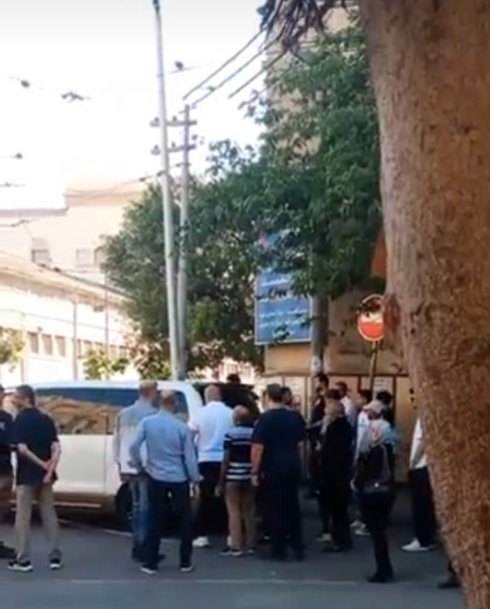 لقطات من جنازة جدة الفنانة إيمي سالم في الاسكندرية