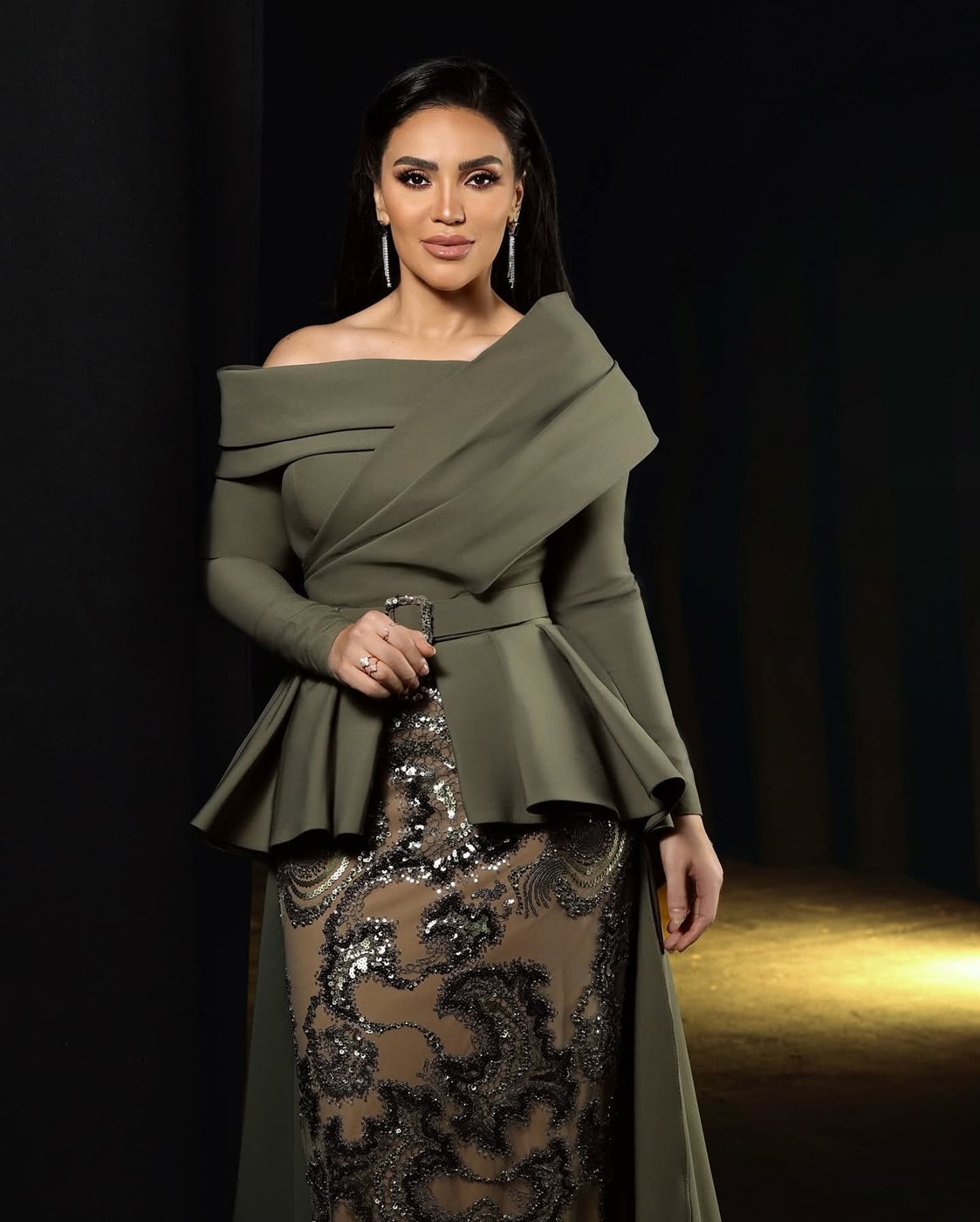 لقطات من الإطلالة الأخيرة للمطربة مي فاروق