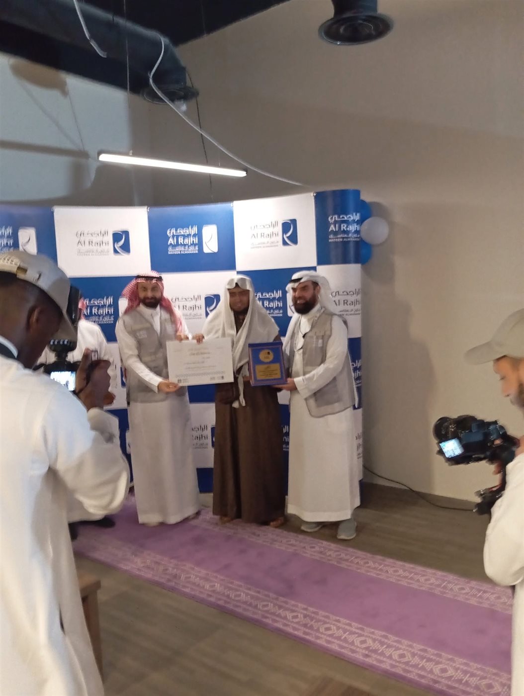 فوز مواطن من الاقصر بجائزة اعزب الاصوات بالسعودية