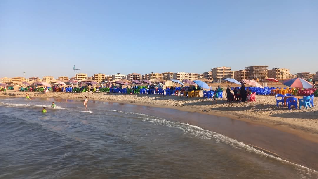 توافد المواطنين على مصيف بلطيم