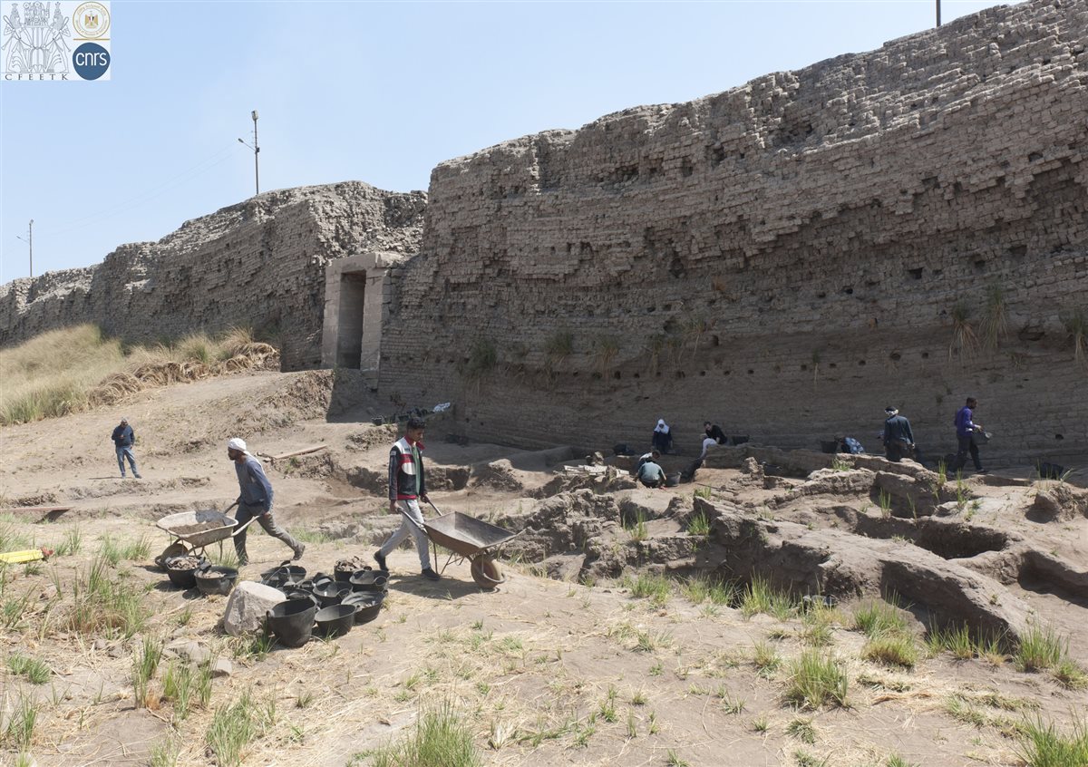 حفائر معابد الكرنك