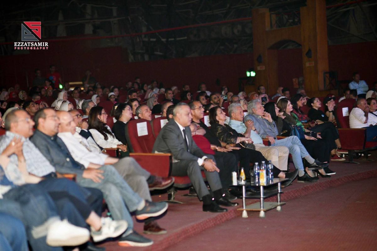 لقطات من حفل هشام عباس على مسرح البالون