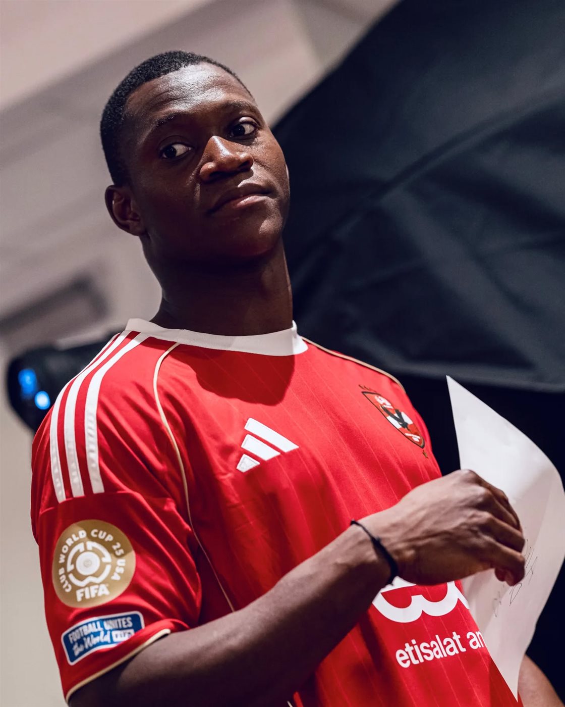 <strong>أليو ديانج من جلسة تصوير لاعبي الأهلي من جانب فيفا قبل كأس العالم للأندية 2025</strong>