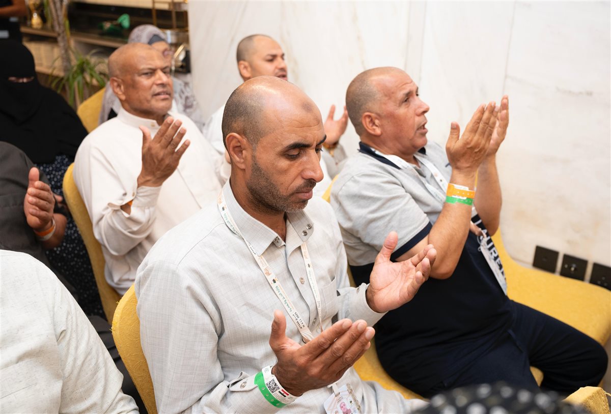 حجاج الجمعيات الأهلية