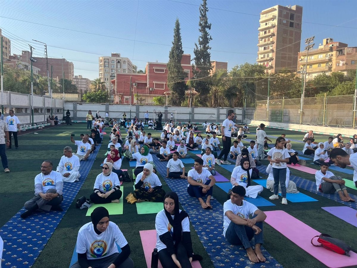 بحضور محافظ الفيوم سفير الهند يحتفل باليوم العالمى لليوجا