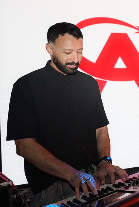 حفل فرقة واما في بورتو السخنة ضمن حفلات عيد الأضحى