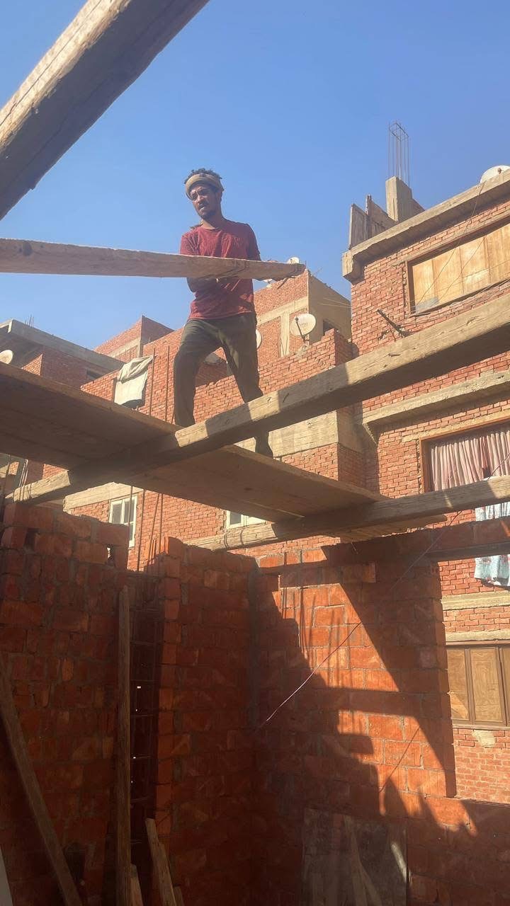 إيقاف أعمال بناء مخالف بمدينة الأمل بحي شرق مدينة نصر | صور