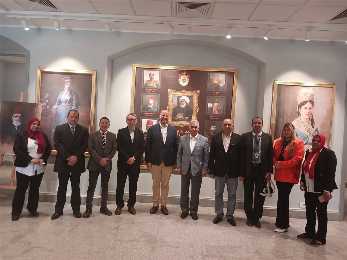 الأمير محمد علي حفيد الملك فاروق يزور متحف الزعفران