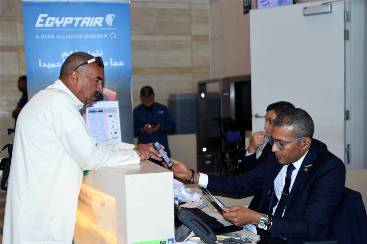 مصر للطيران تسير 20 رحلة جوية غدًا لعودة الحجاج إلى أرض الوطن