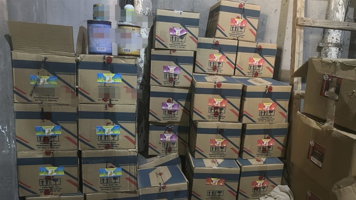 ضبط منشأة لتصنيع الأدوية البيطرية بعلامات تجارية وهمية في المنوفية