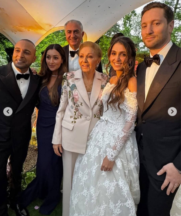 زواج حفيدة شاه إيران