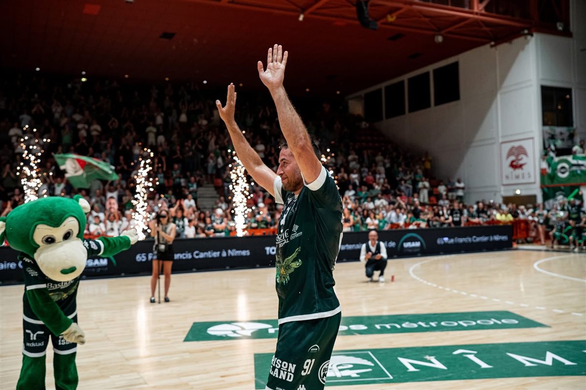 محمد سند مع نادي نيم الفرنسي