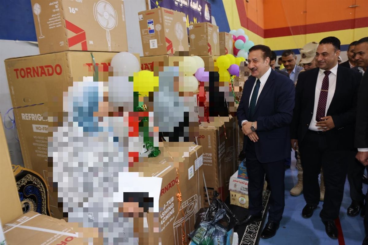 محافظ المنوفية يقدم أجهزة للعرائس بمناسبة العيد القومي