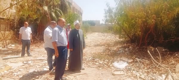 رفع 60 سيارة نقل ثقيل من الكهنة والمخلفات من مخزن أكتوبر لتطوير معاهد 6 أكتوبر الأزهرية