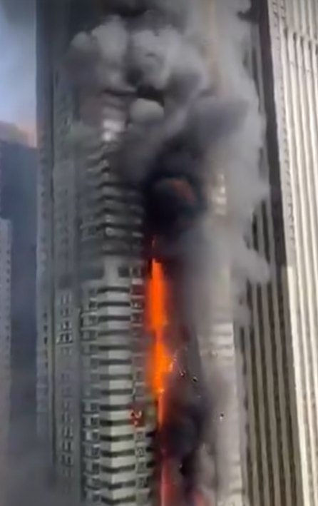 صور حريق مارينا دبي