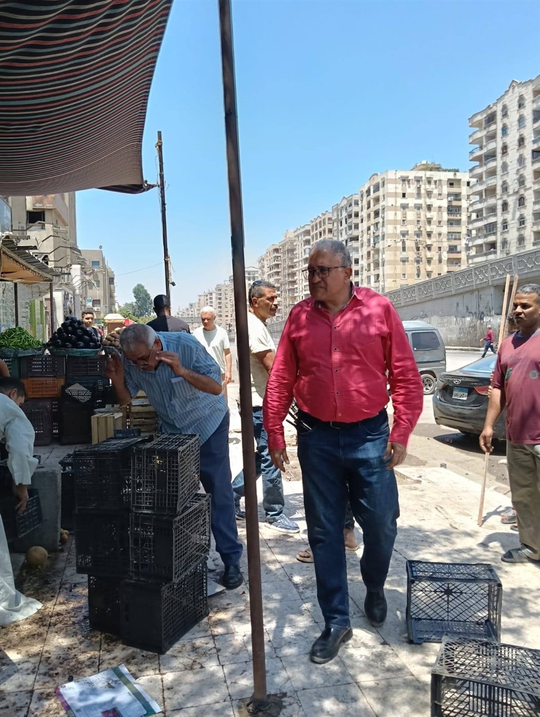 رئيس حي شرق مدينة نصر يقود حملة مكبرة لإزالة الإشغالات وتحسين المظهر العام