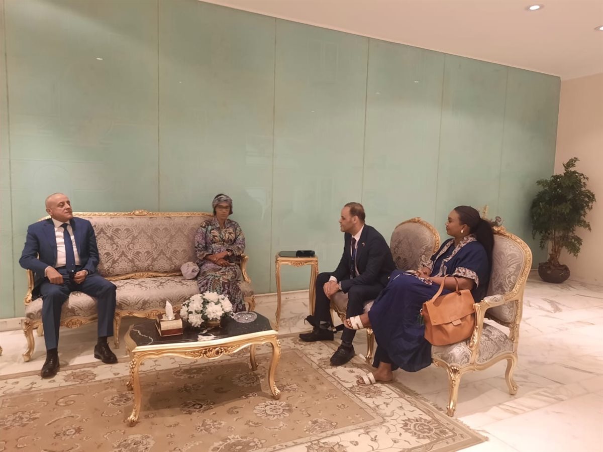 محافظ الأقصر يستقبل سيدة جامبيا الأولى&nbsp;