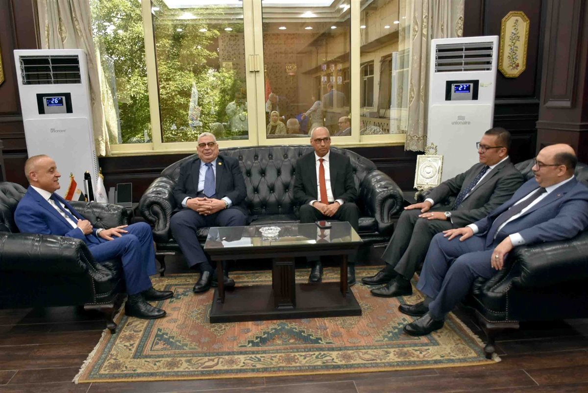 محافظ الأقصر وافتتاح مكتب توثيق مجلس الدولة