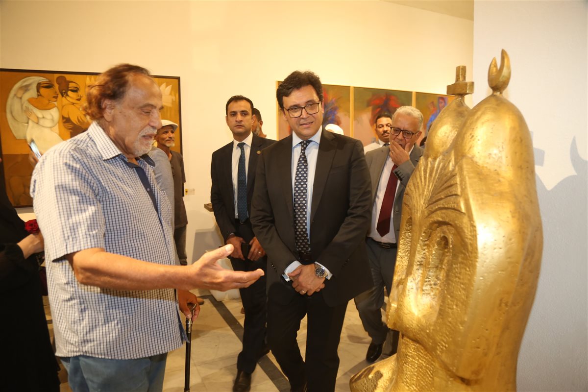 افتتاح المعرض