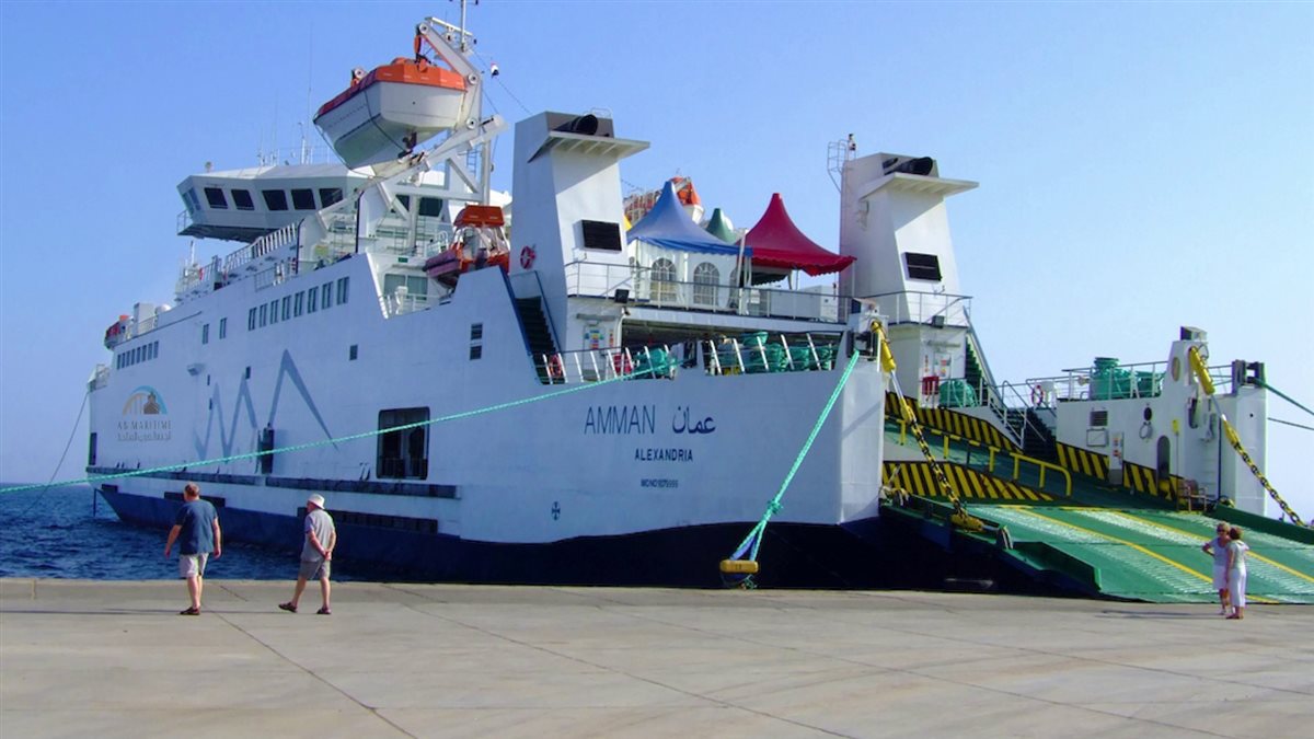 أسطول شركة الجسر العربي للملاحة