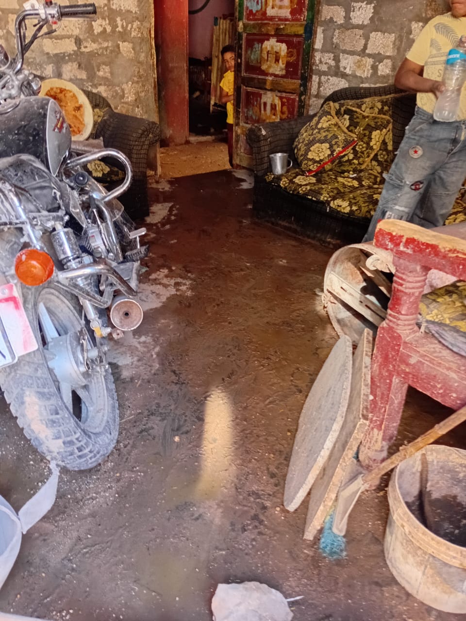 المياه تغمر المنازل