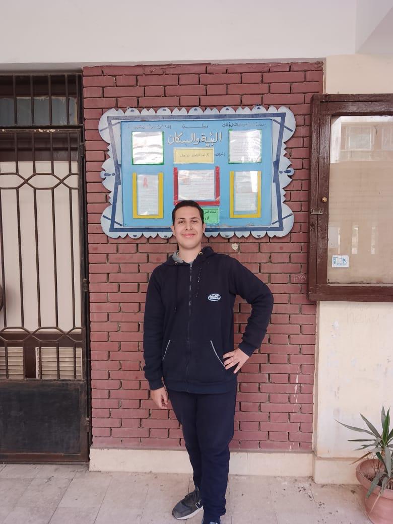  الأول على الشهادة الإعدادية بالقاهرة: بشكر والدي ووالدتي.. وأريد دخول كلية الطب فقدوتي الجراح العالمي الدكتور مجدي يعقوب