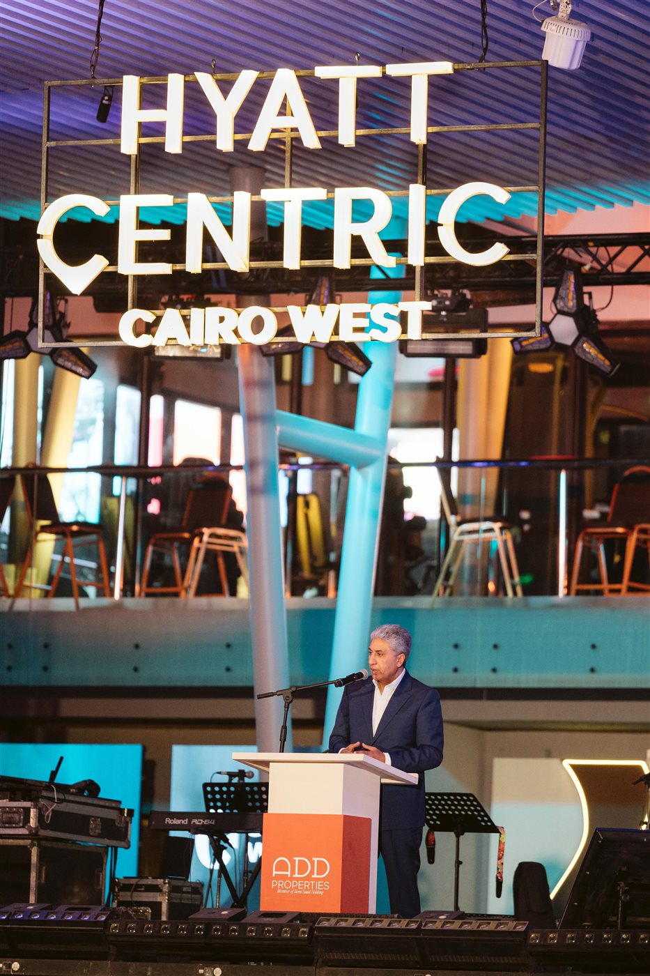 شريف فتحي وزير السياحة والآثار،