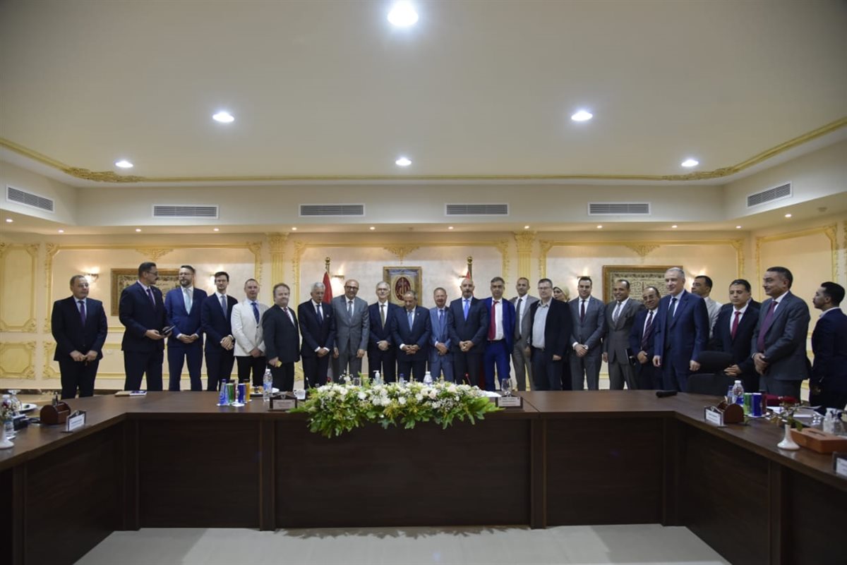 محافظ بورسعيد 