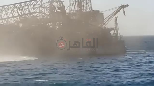 انهيار حفار بترول برأس غارب 