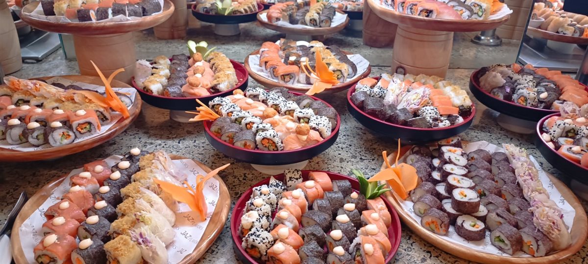 الإحتفال باليوم العالمي للسوشي بالغردقة 