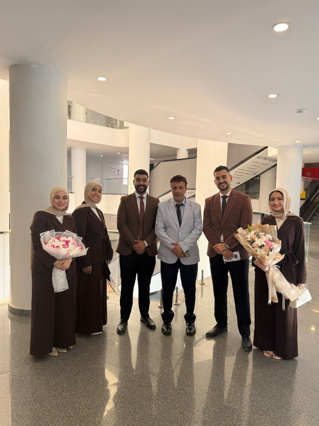 تطبيق Toothy match.. مشروع تخرج بحاسبات ومعلومات سيناء لتسهيل علاج الأسنان بمقابل رمزي أو بالمجان