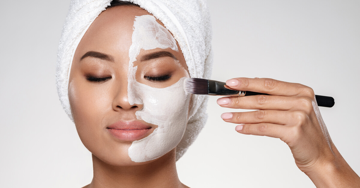 ماسكات للوجه في البيت بالنشا