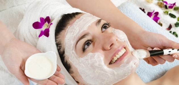 ماسكات للوجه في البيت بالنشا