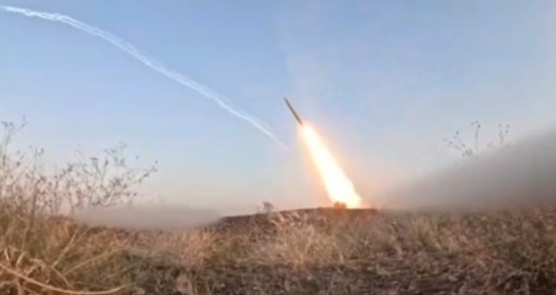 شاهد إطلاق الصواريح الإيرانية تجاه إسرائيل بعد صلاة الجمعة اليوم