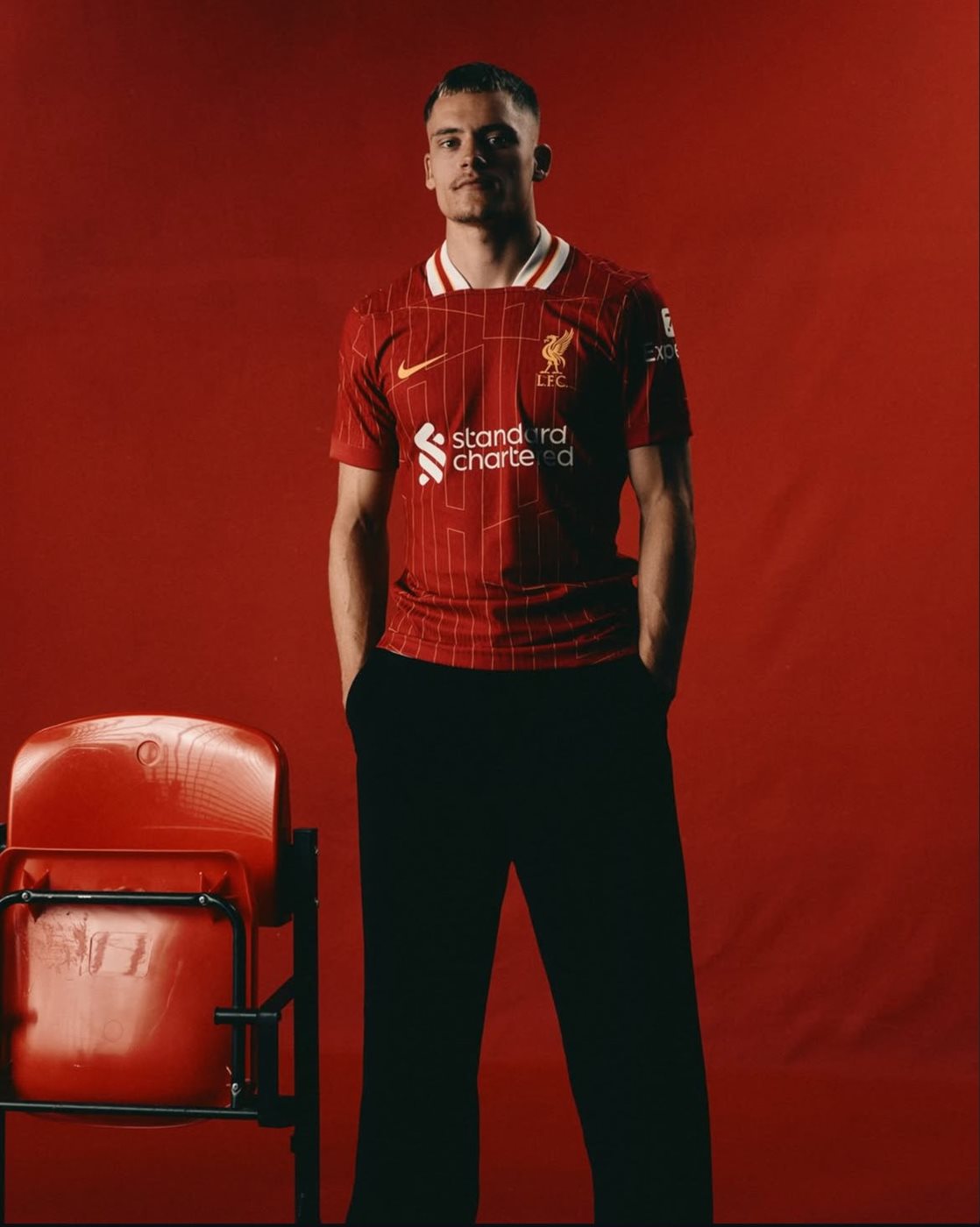 فلوريان فيرتز لاعب  فريق ليفربول الإنجليزي