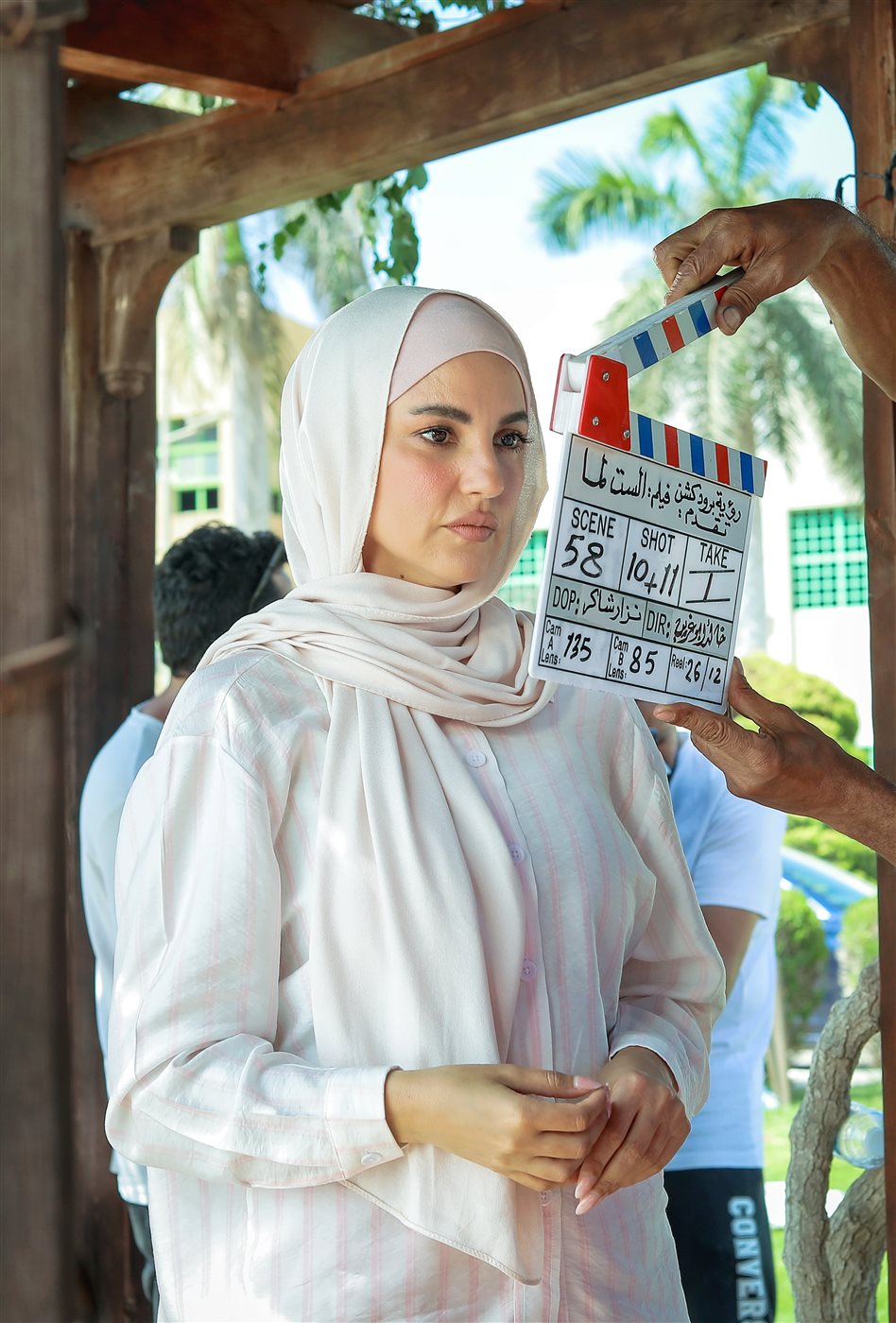 درة محجبة في كواليس فيلم الست لما بطولة يسرا