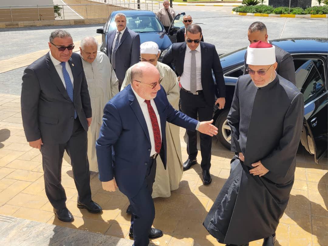 المفتي يلتقي وزير الشؤون الدينية الجزائري