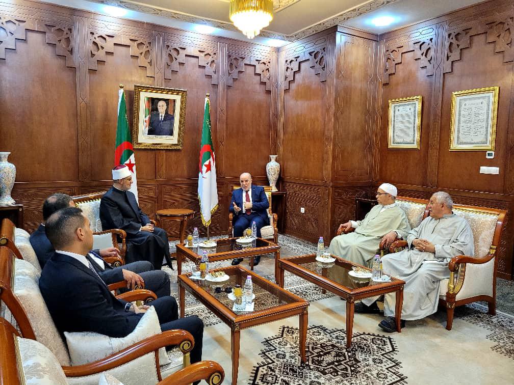 المفتي يلتقي وزير الشؤون الدينية الجزائري